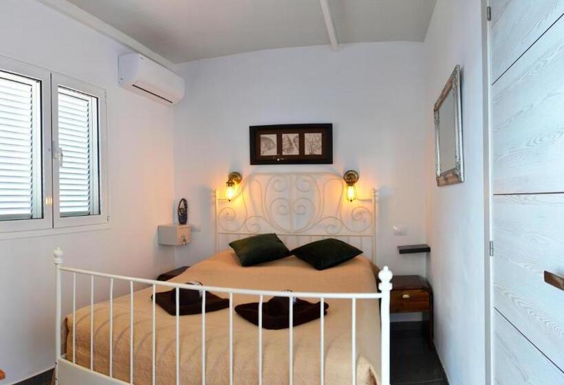 اتاق لوکس با چشم‌انداز دریا, Bella Vista Sun Club