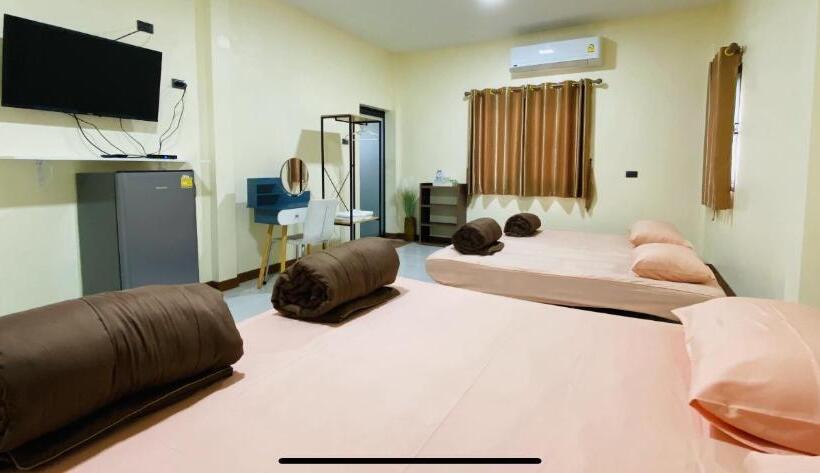 اتاق استاندارد با تخت بزرگ, Panutsaya Homestay