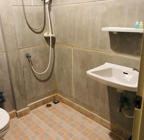 Дом 1 Спальня, Panutsaya Homestay