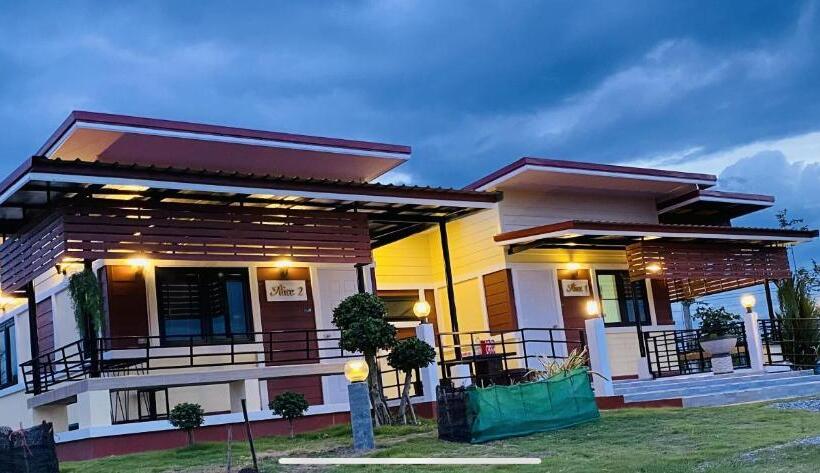 اتاق استاندارد با تخت بزرگ, Panutsaya Homestay