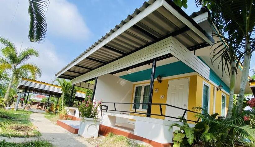 خانه 1 خوابه, Panutsaya Homestay