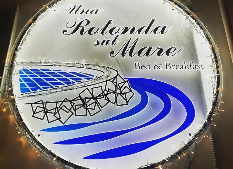 标准间, B&b Una Rotonda Sul Mare