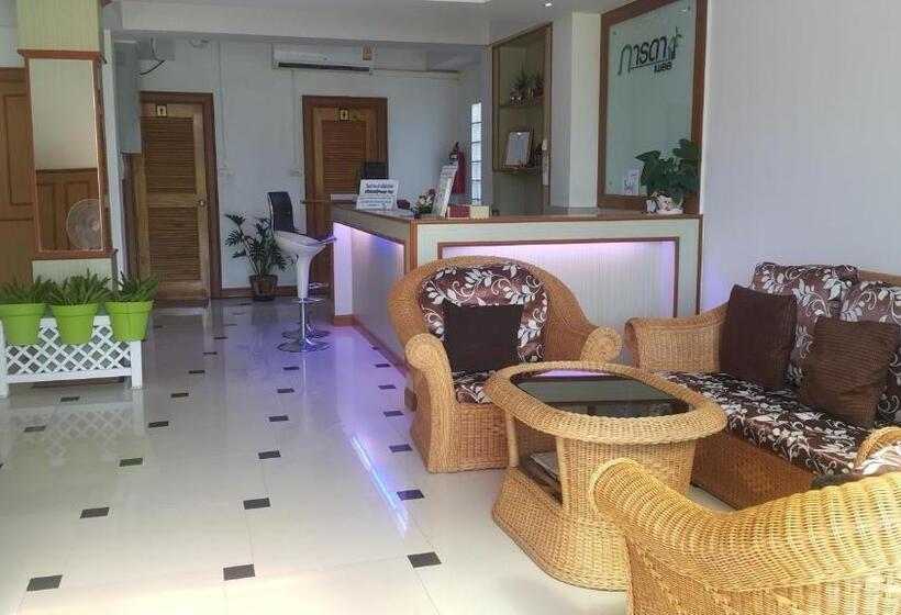 آپارتمان 1 خوابه با تراس, Parada Place