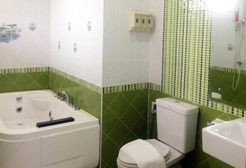 آپارتمان 1 خوابه با تراس, Parada Place