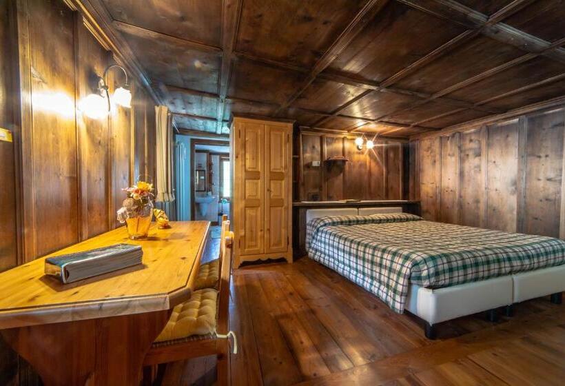 Номер Стандарт Трехместный, Antica Casa Di Montagna Maison Bovard