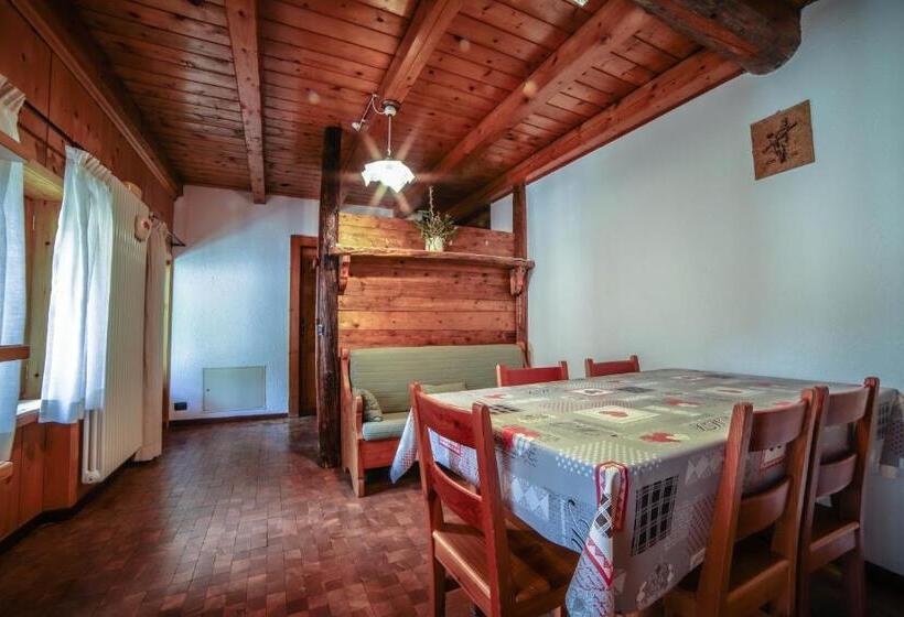 Апартаменты 1 Спальня с Балконом, Antica Casa Di Montagna Maison Bovard