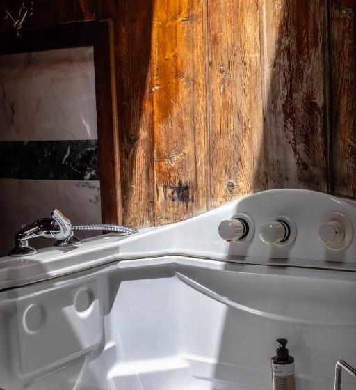 Четырехместный Номер Стандарт, Antica Casa Di Montagna Maison Bovard