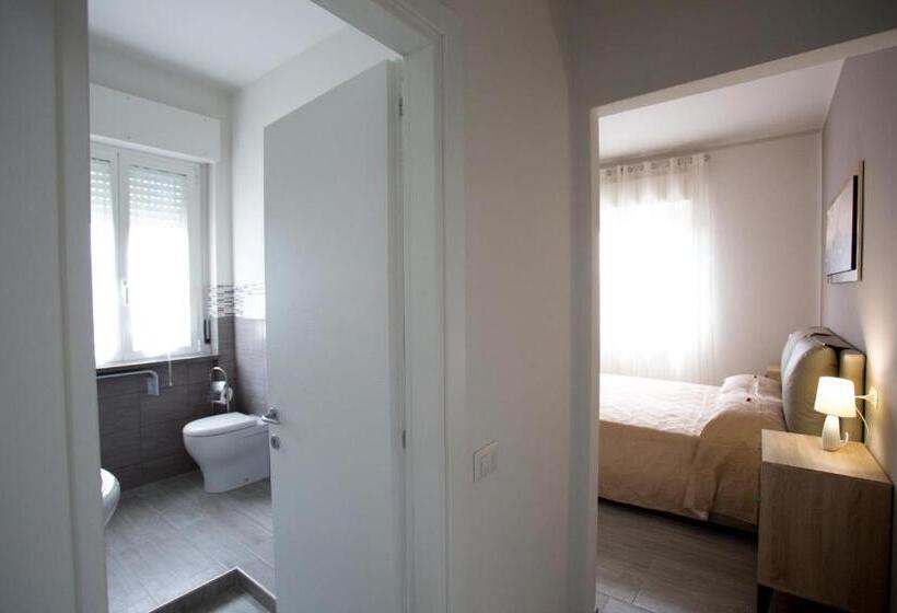 اتاق استاندارد سه نفره, La Suite
