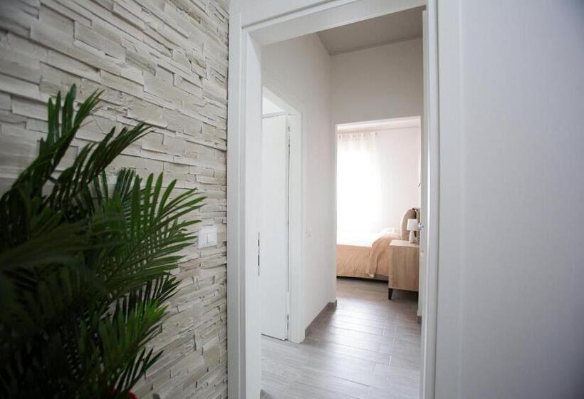اتاق استاندارد سه نفره, La Suite