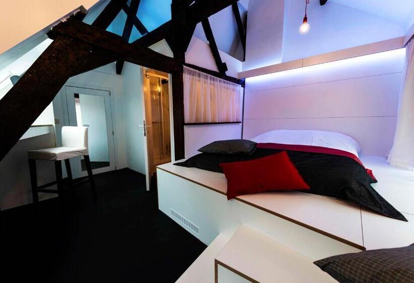 Номер Superior, Mons Dragon House