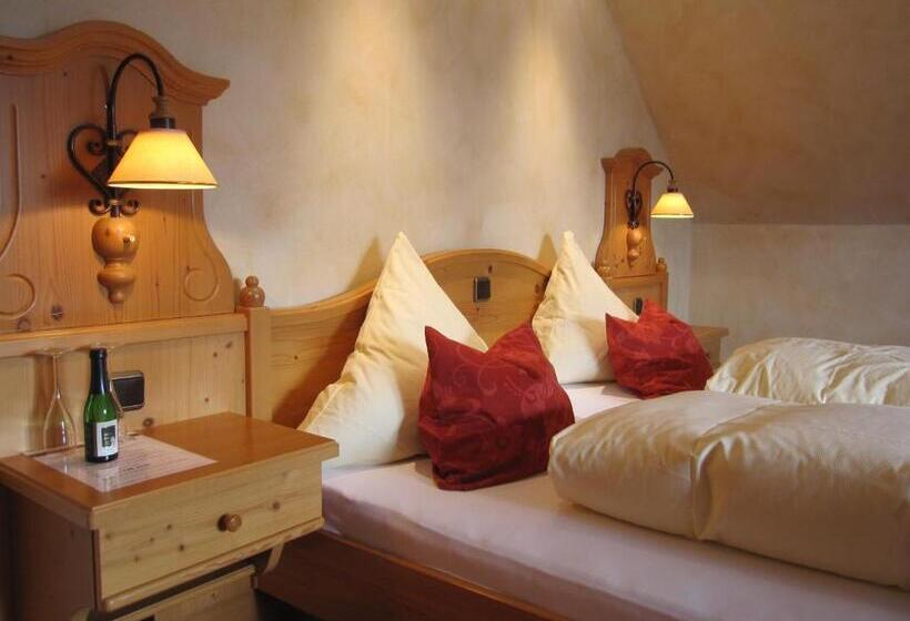Номер Стандарт с Балконом, Weinhotel Offenstein Erben