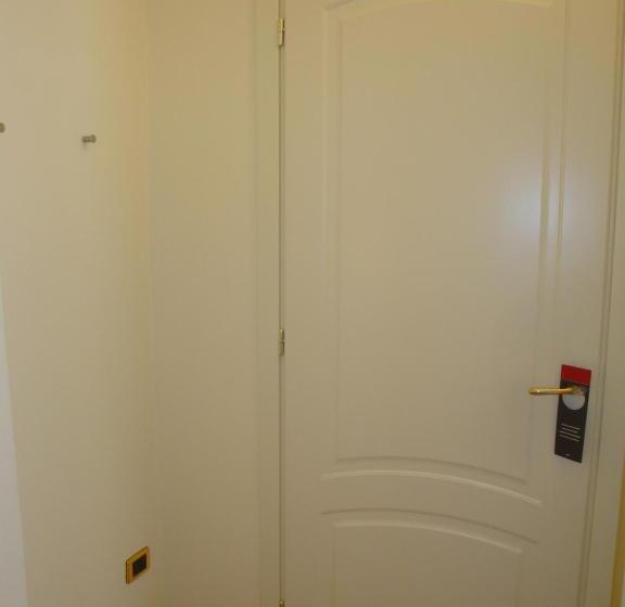 اتاق لوکس, Andoramare B&b