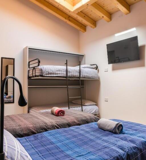 Quarto Quádruplo Deluxe, Relais Des Roches