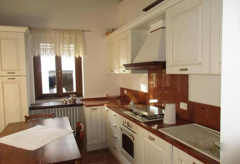 Дом 4 Спальни, Casale San Martino Agriturismo Bio