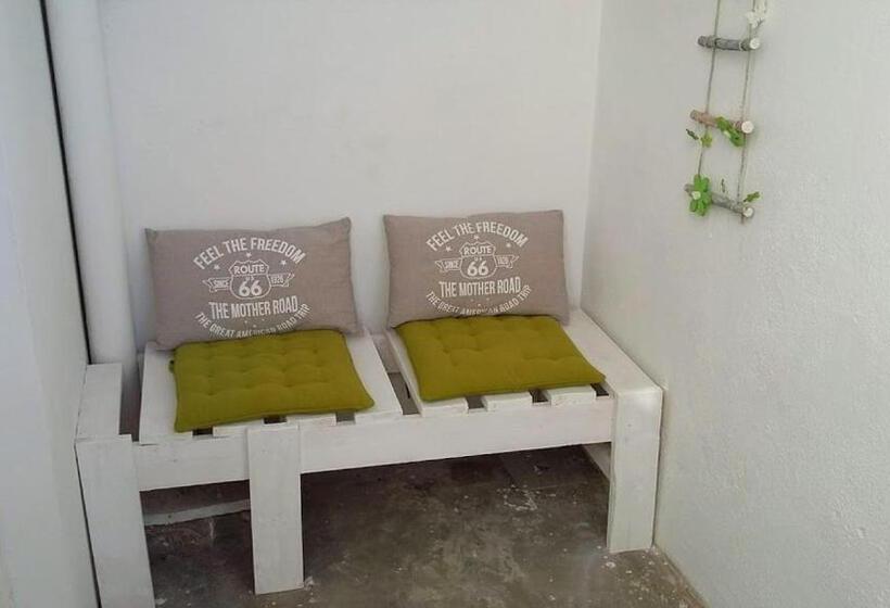 Дом 2 Спальни, A Casa Di Vivì