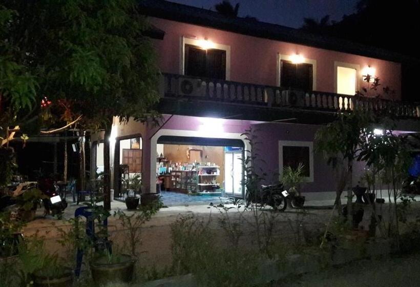 غرفة إقتصادية, Baan Klong House