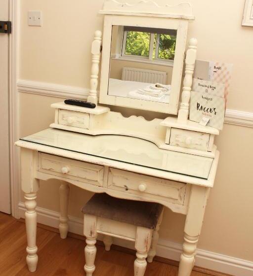 Номер Basic, Gidea Park