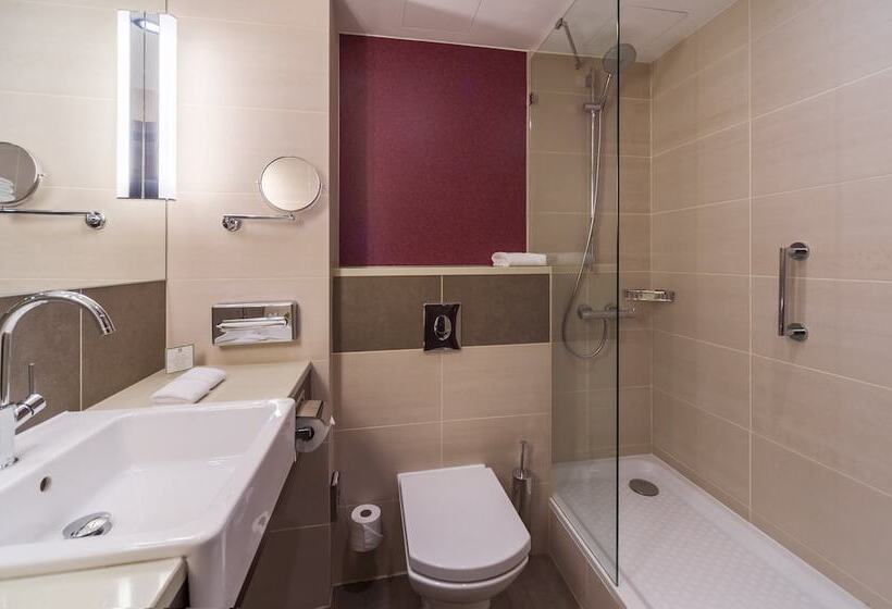 مجموعه ویستا شهر, Holiday Inn Kyiv By Ihg
