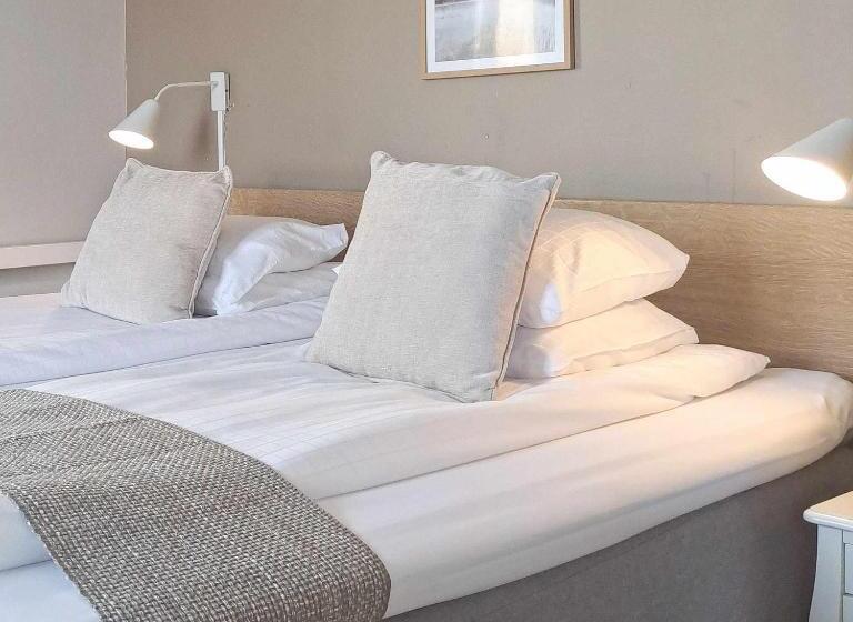 Quarto standard, L Rådhuset