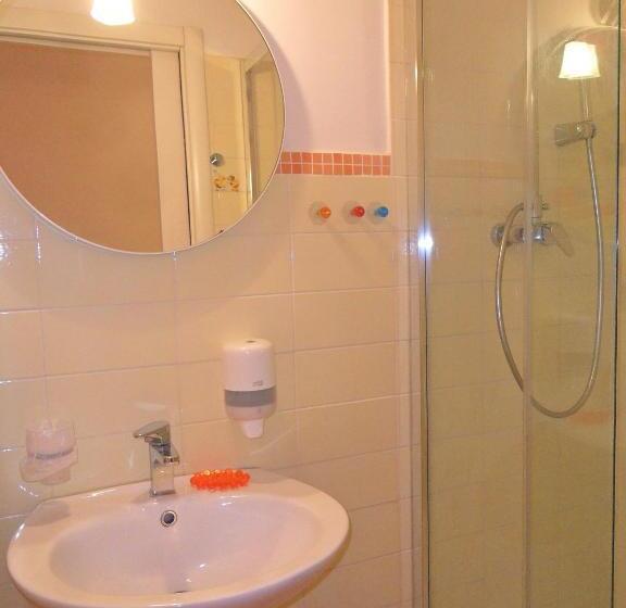 اتاق دوبلکس, B&b Il Giullare