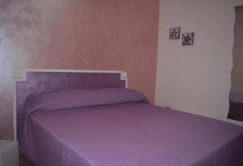 آپارتمان 1 خوابه با چشم‌انداز باغ, B&b La Pergola