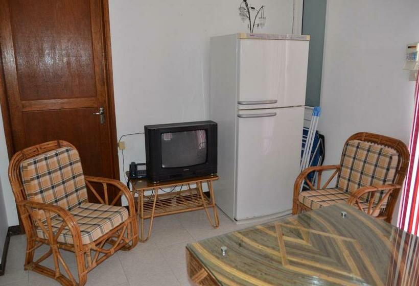 استودیوی استاندارد, Les Gentilhommieres Guest House
