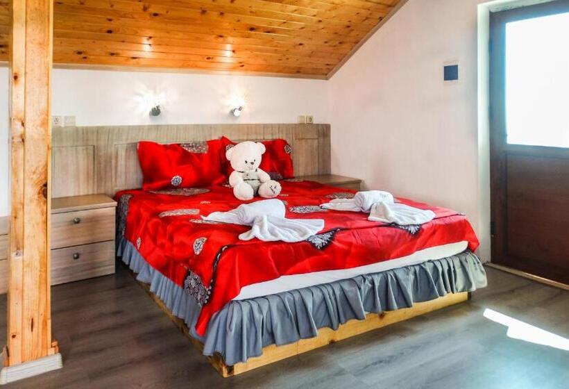 Quarto Quádruplo Estandar, Villa Rezos