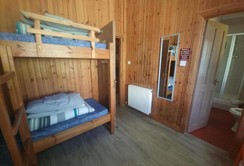 غرفة قياسية رباعية, Blackwater Hostel
