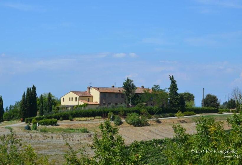 Номер Стандарт, Agriturismo Il Torrione