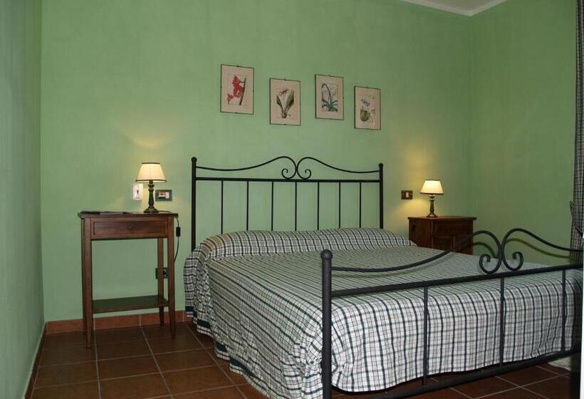 Номер Стандарт, Agriturismo Poggio Sassineri