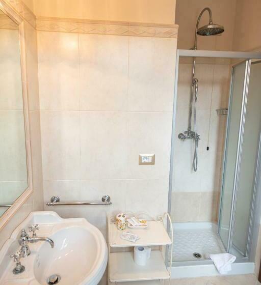 اتاق استاندارد سه نفره, Agriturismo Villa Val D Olivi