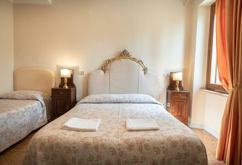 اتاق استاندارد سه نفره, Agriturismo Villa Val D Olivi