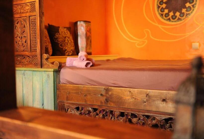 标准间带漩涡浴缸, B&b Le Manoir D Ange