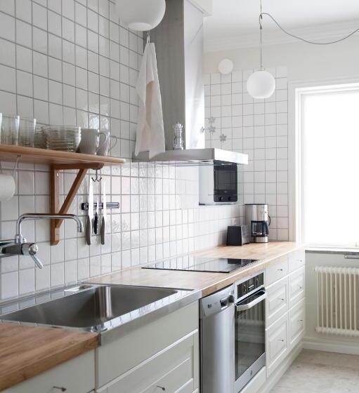バルコニー付２ベッドルームアパートメント, Sköna Hönor Apartments