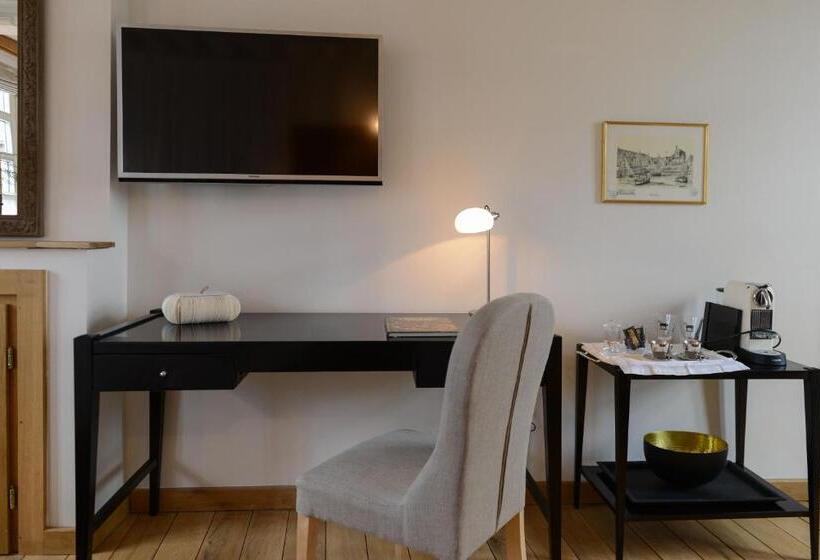 Comfort room with view, Chambres Houdaille