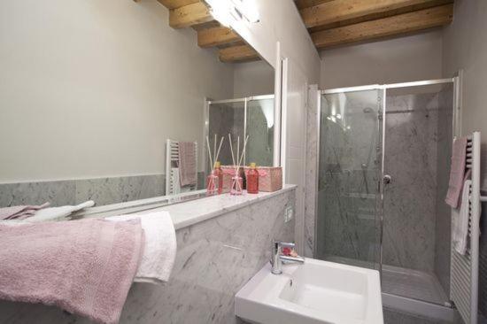 Номер Стандарт, Alla Torre Del Barbarossa B&b Foresteria