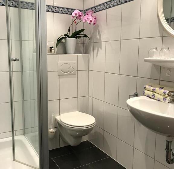 Апартаменты 2 Спальни, Apartment Happy Mosel