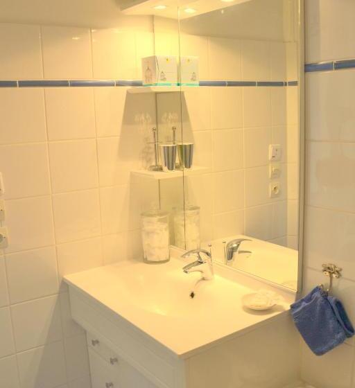 اتاق استاندارد با چشم‌انداز باغ, Clos De Bellefontaine B&b