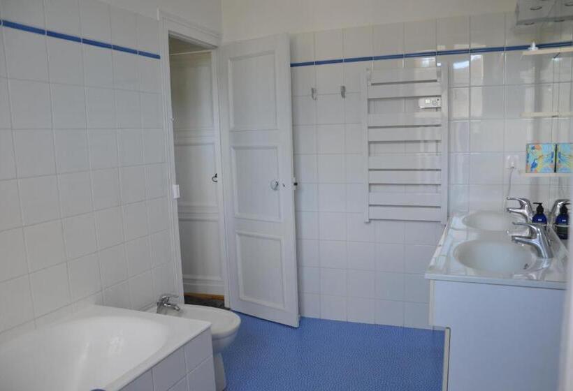 اتاق استاندارد با چشم‌انداز باغ, Clos De Bellefontaine B&b