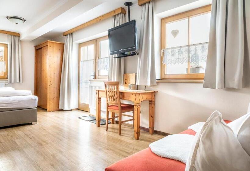 带2个卧室的高级公寓, Appartement Arnoldgut
