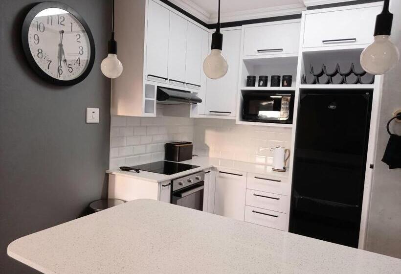 Люкс Повышенной Комфортности, Le Gallerie Luxury Accommodation