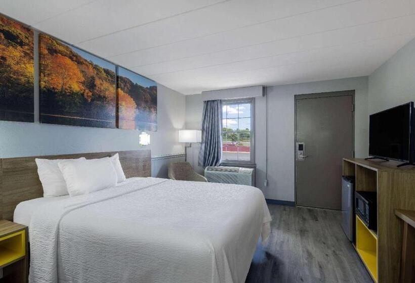 Номер Стандарт, Days Inn By Wyndham Lincolnton