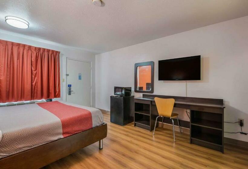 디럭스 4인 룸, Motel 6attalla, Al