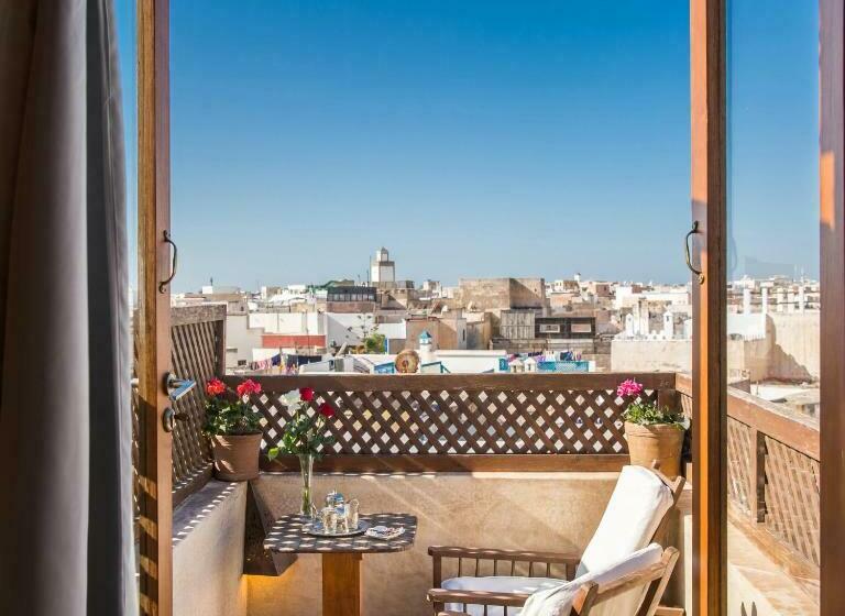 Люкс Superior, Riad Chbanate