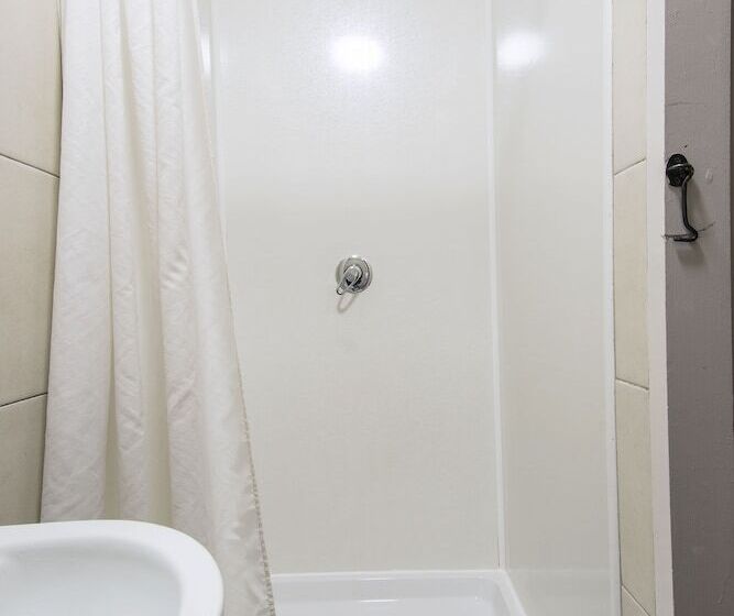 Bed in Shared Room with Shared Bathroom, Safestay York Micklegate