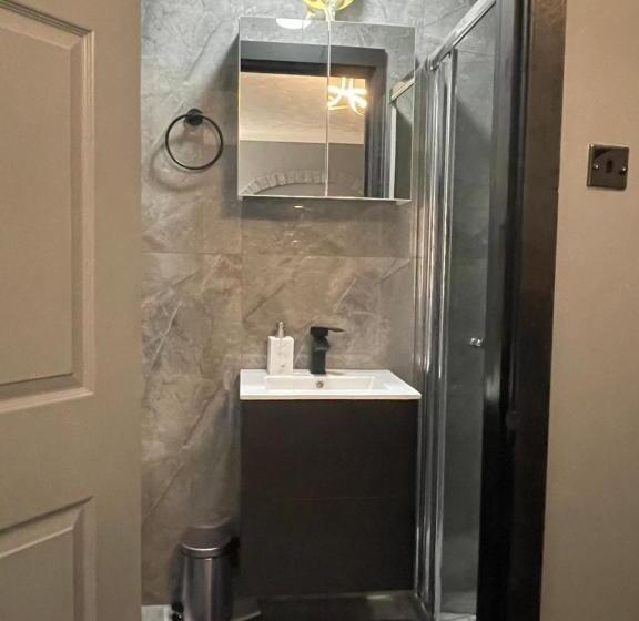 اتاق استاندارد, Da Vinci Guest House & Guest Parking