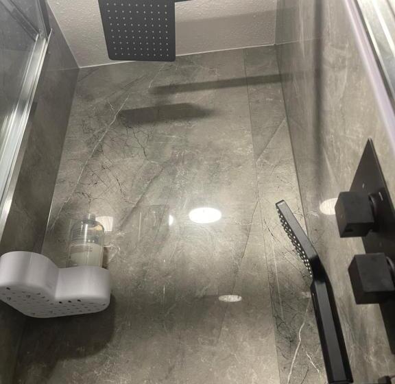 اتاق عادی یک تخته, Da Vinci Guest House & Guest Parking