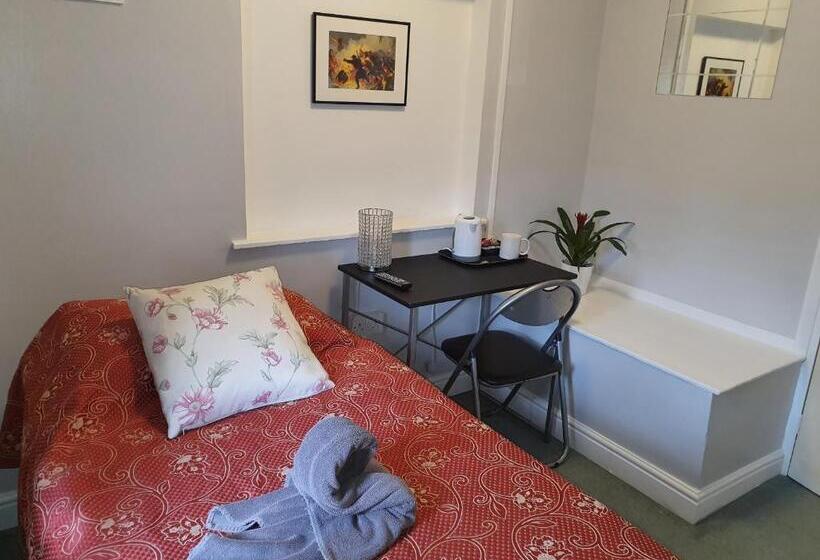 Номер Стандарт Индивидуальный Совместная Ванная, Stansted Lodge Elsenham