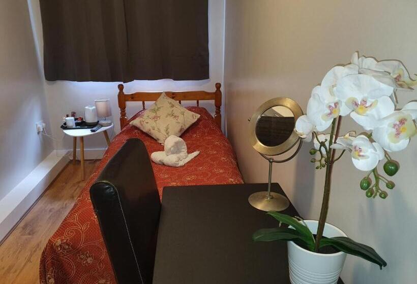 Номер Стандарт Индивидуальный Совместная Ванная, Stansted Lodge Elsenham