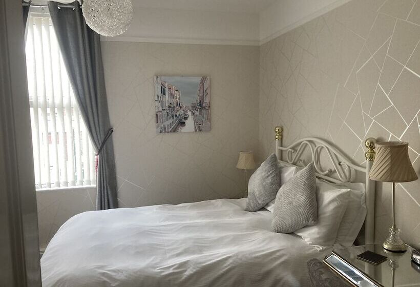 اتاق استاندارد, Storrbeck Guest House